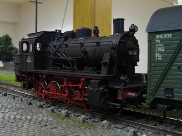 Die ELNA 92 148 der OHE rangiert im Bahnhof Kohren-Salis
(Foto: Ralf Götze)